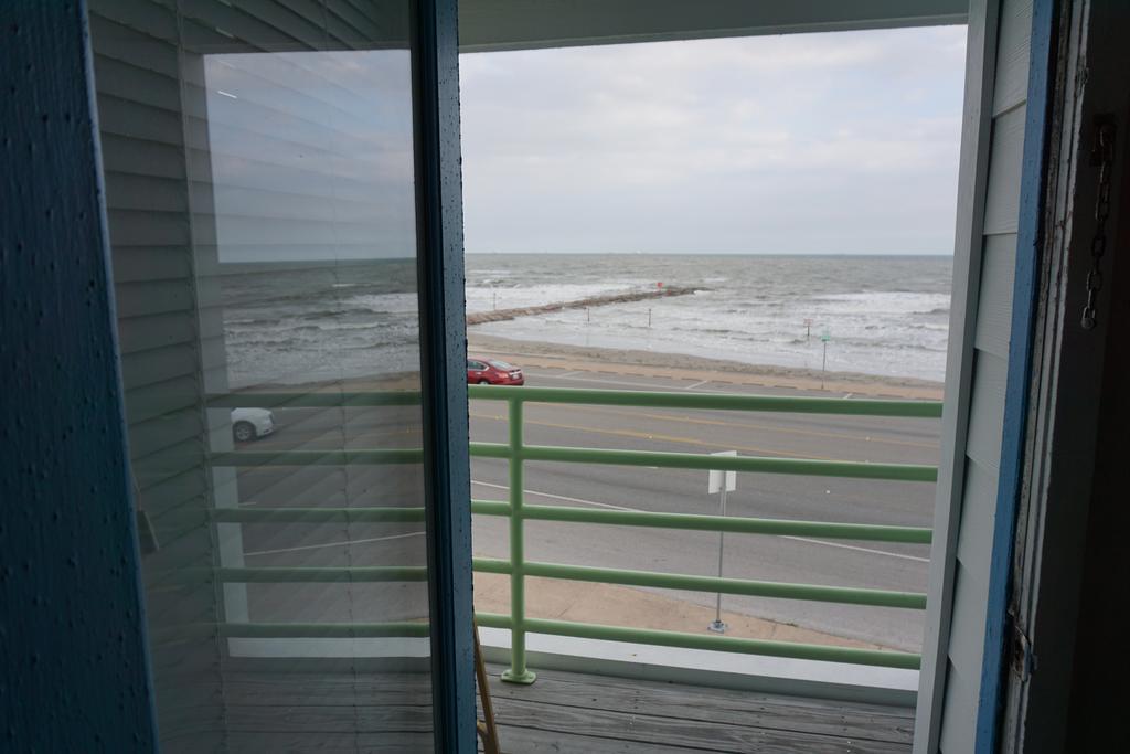 Four Seasons On The Gulf Villa Galveston Exterior photo