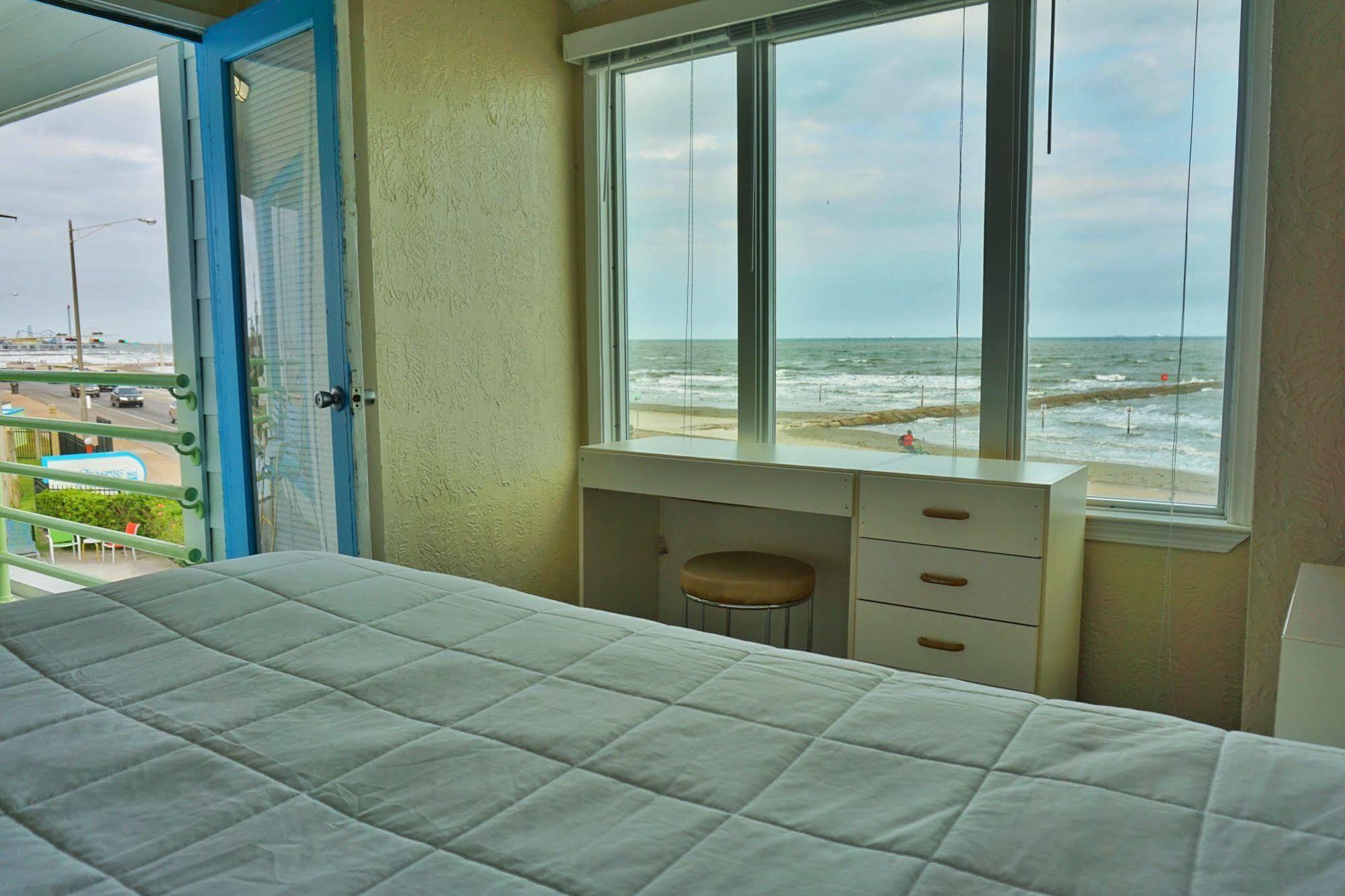 Four Seasons On The Gulf Villa Galveston Exterior photo